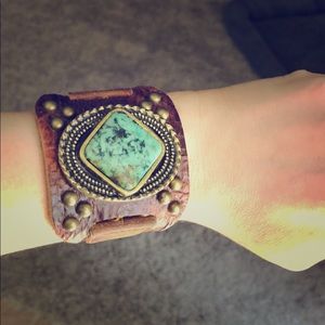 Turquoise leather bracelet